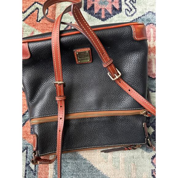 Dooney & Bourke Black Pebbled Leather Crossbody Bag – 11” Wide Black & Tan Purse - Picture 4 of 10